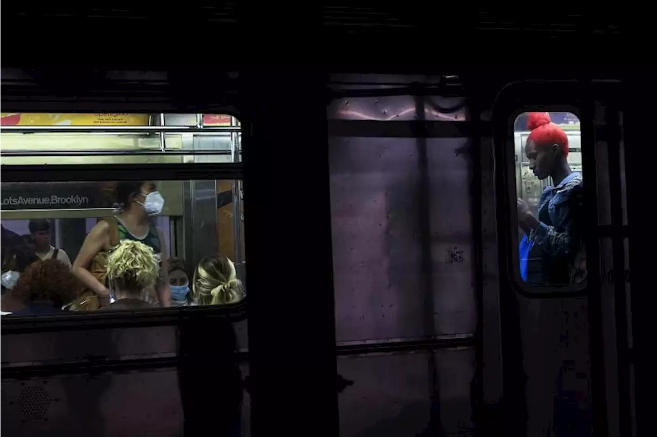 New York City will increase police presence in subways to combat crime