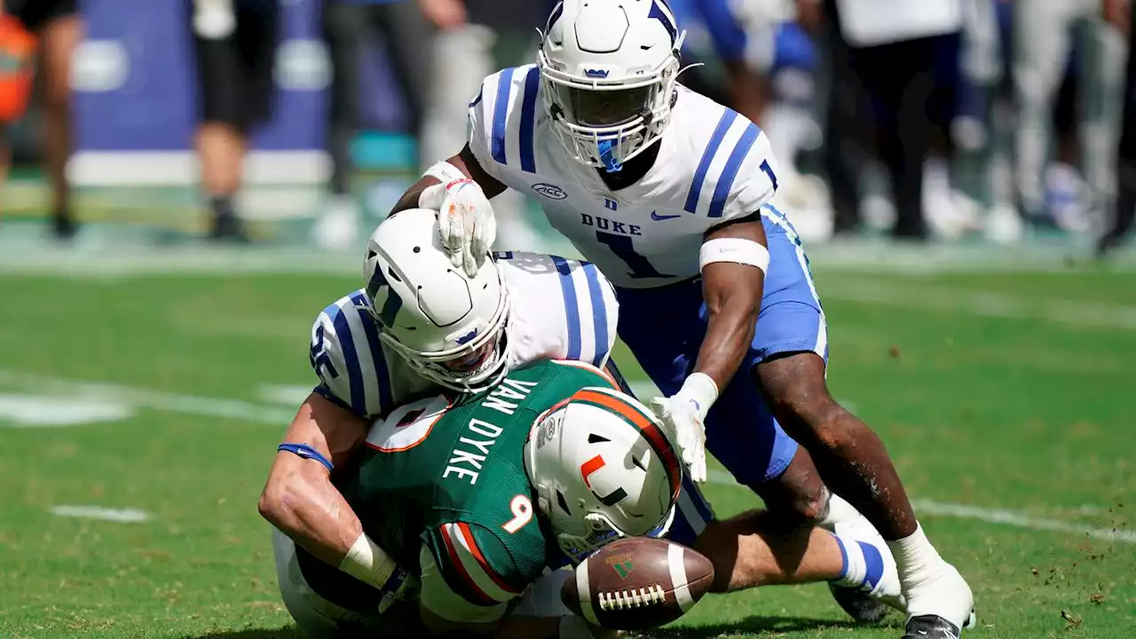 Miami QB Tyler Van Dyke injured as Duke forces 8 turnovers in 45-21 win over Hurricanes