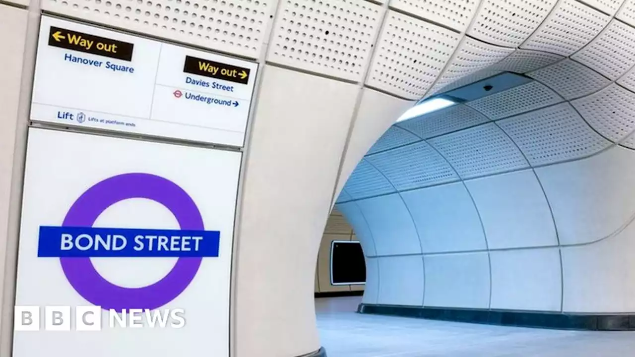 Bond Street station finally opens on Elizabeth Line