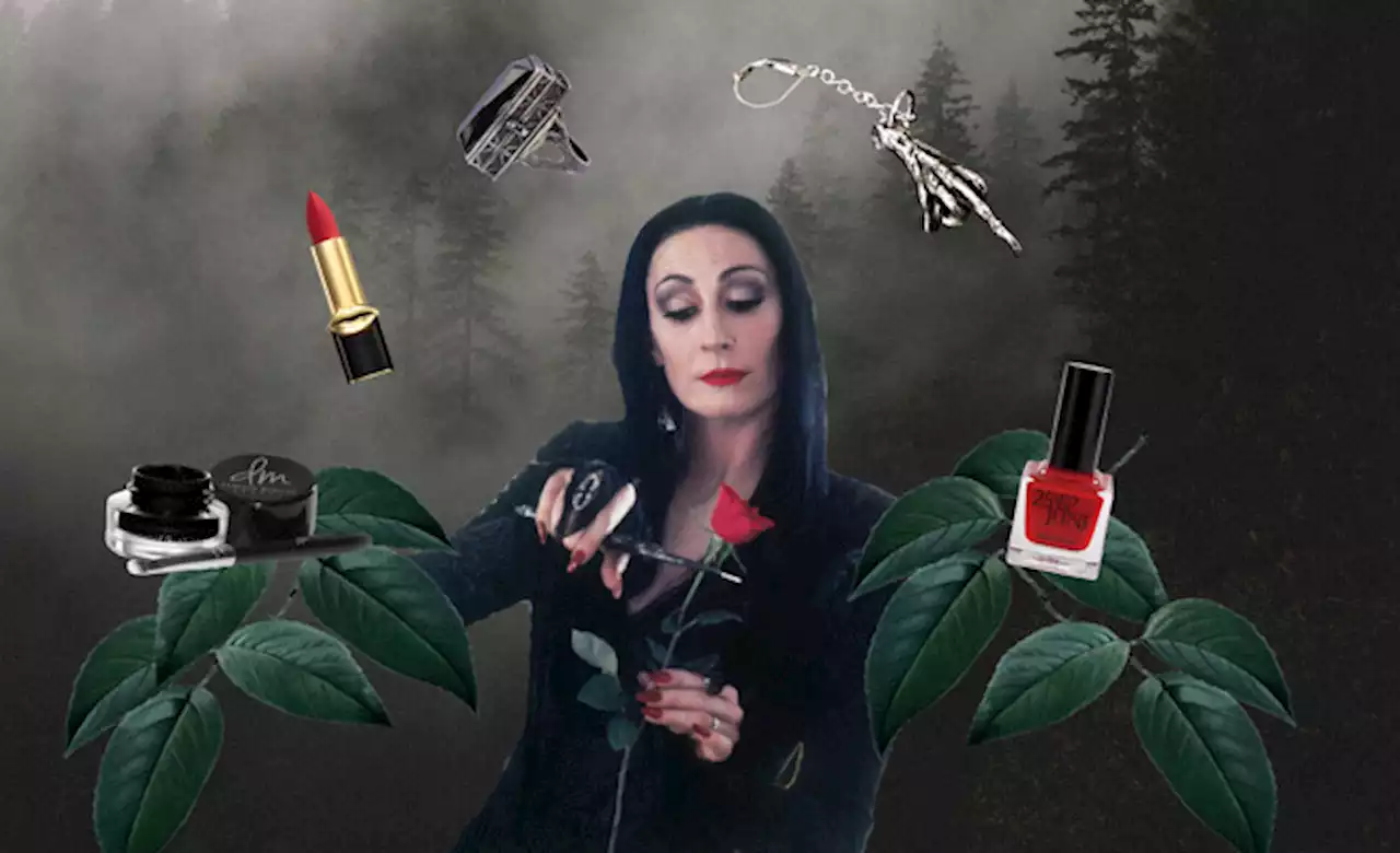 Get The Morticia Addams Look Just In Time For Halloween