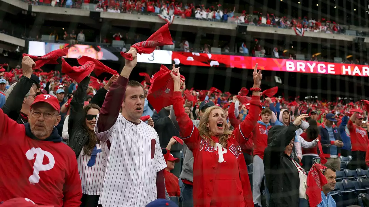 Philadelphia Phillies fans go crazy celebrating team going to World Series