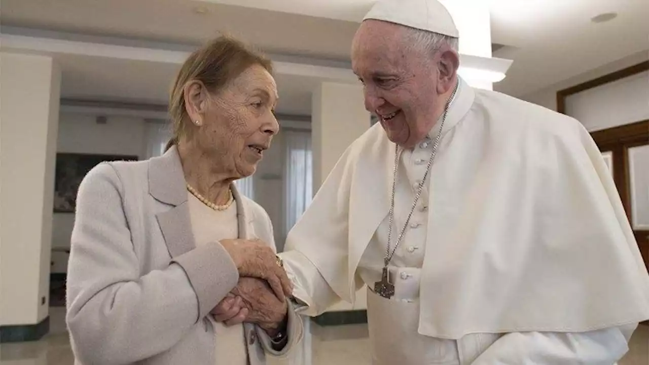 Pope writes preface for Edith Bruck’s book “I am Francesco”