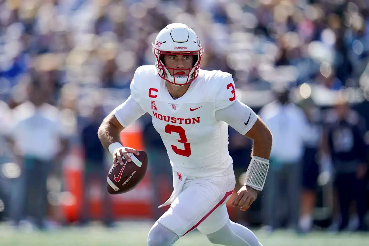 UH quarterback Clayton Tune named AAC's offensive player of week