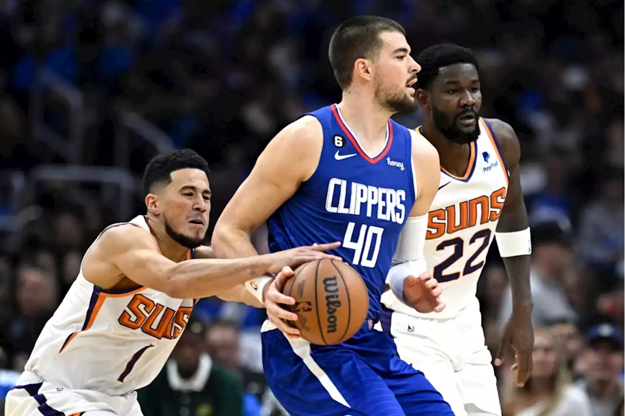 Clippers stumble at home against Suns