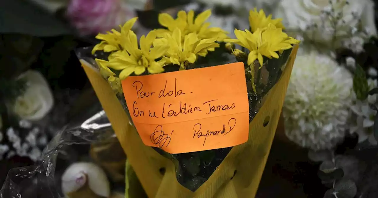 Après l'effroi, des centaines de personnes attendues aux funérailles de Lola