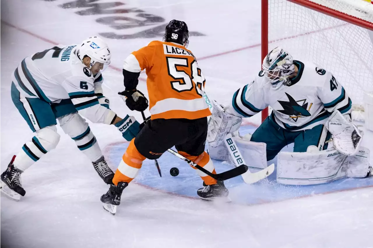 With Sharks goals at a premium, James Reimer offers perfect solution vs. Flyers