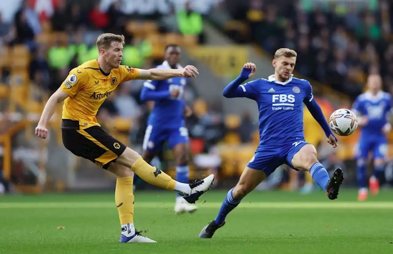 Soccer-'It's a shambles', says Collins after Wolves lose 4-0 to Leicester