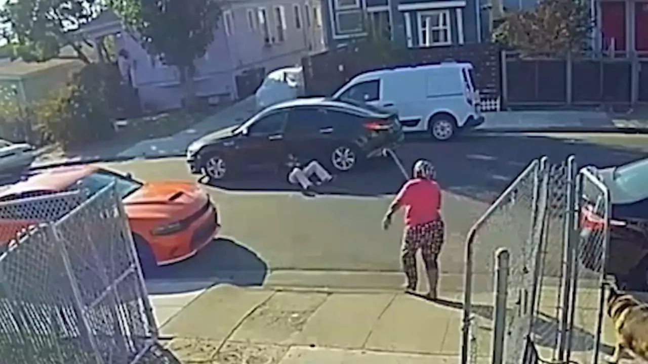 EXCLUSIVE: Great-grandma uses cane to save elderly neighbor from violent purse snatching in Oakland