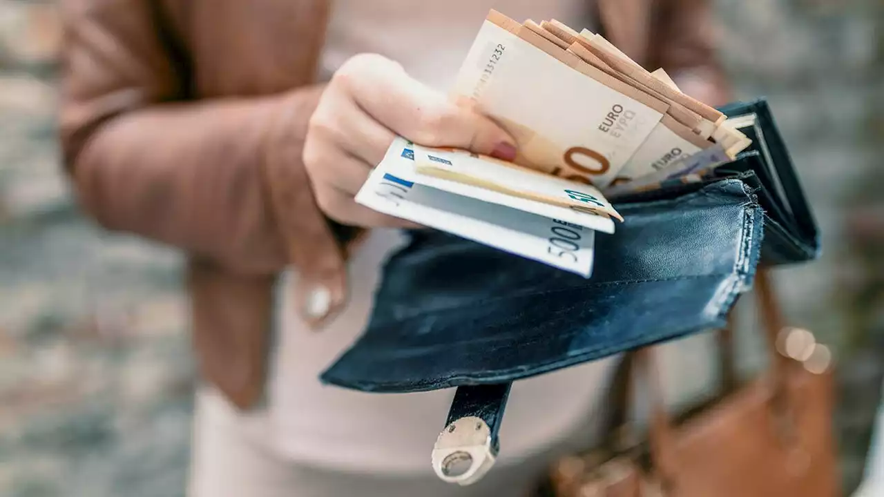 Sparquote in Deutschland sinkt stark - Diese 5 Geldfehler kosten Sie täglich zu viel Geld