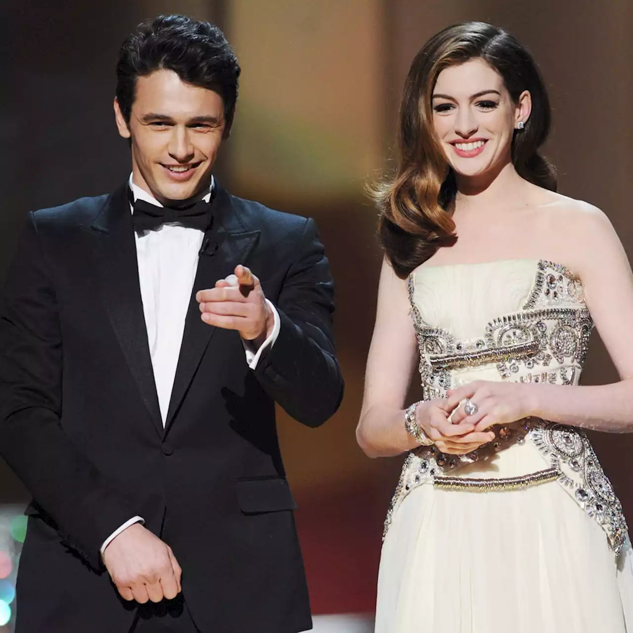 Anne Hathaway Says She and James Franco 'Sucked' at Hosting Oscars - E! Online