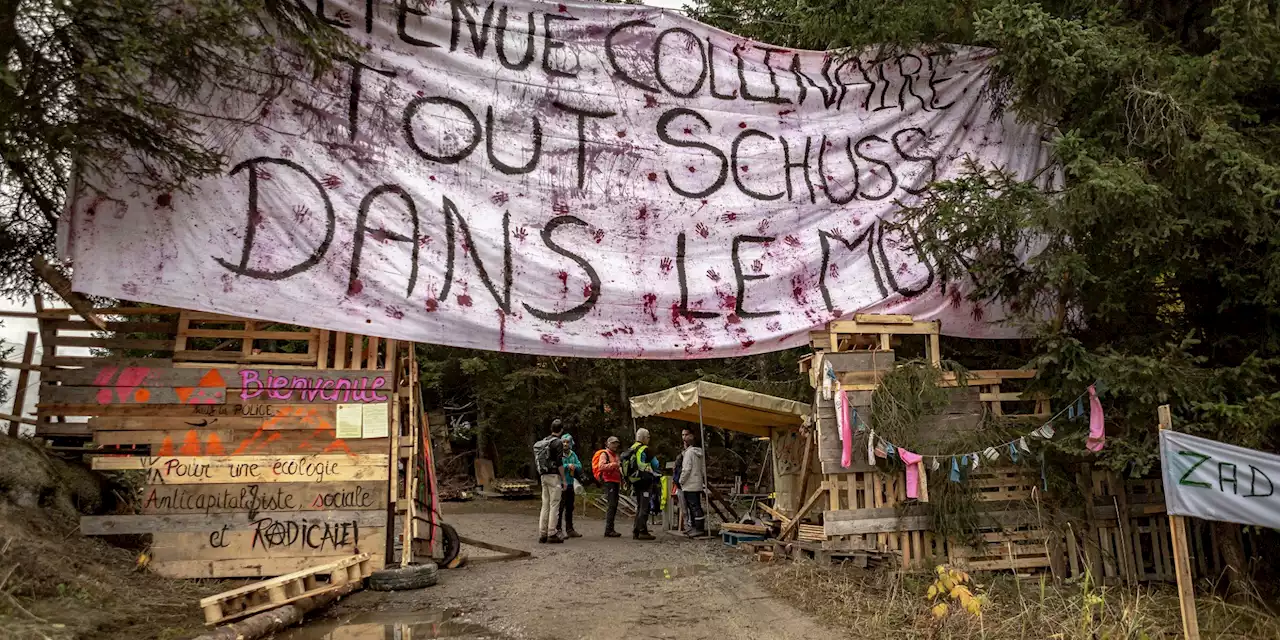 «C'est juste pour faire plus de neige artificielle» : à La Clusaz, la retenue d'eau de la discorde