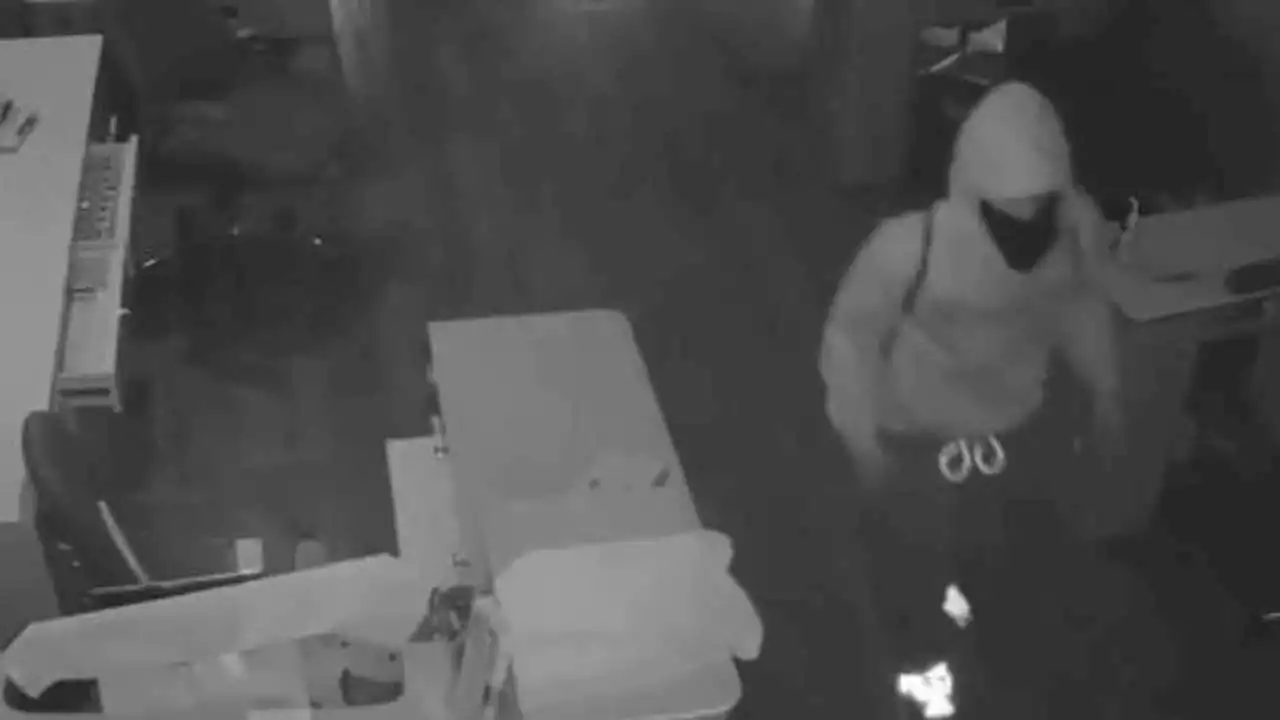 Police: Suspect breaks front glass door of Center City nail salon, steals money from register