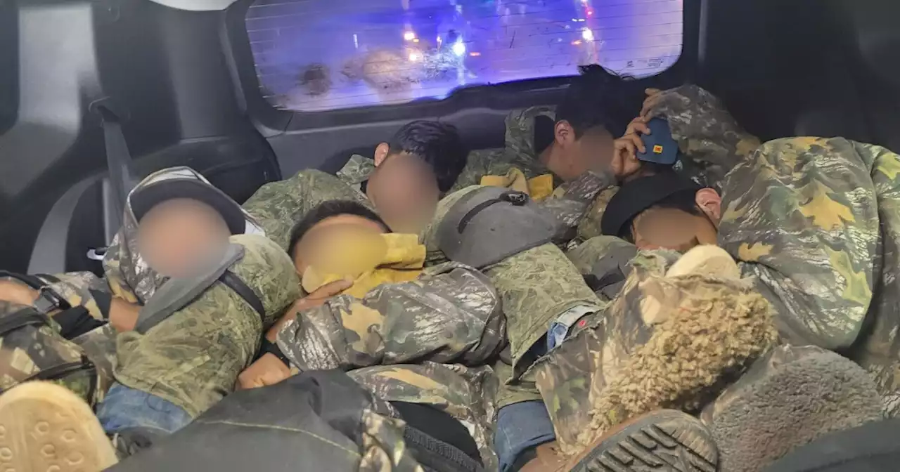 Six migrants found in SUV near Tombstone