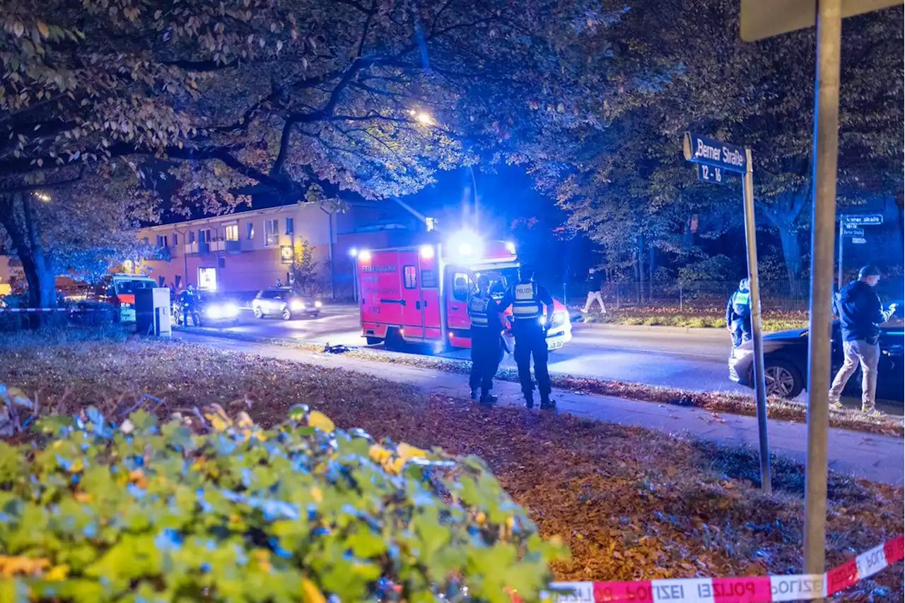 Messerstecherei in Hamburg: Polizei findet schwer verletzten Mann auf Gehweg