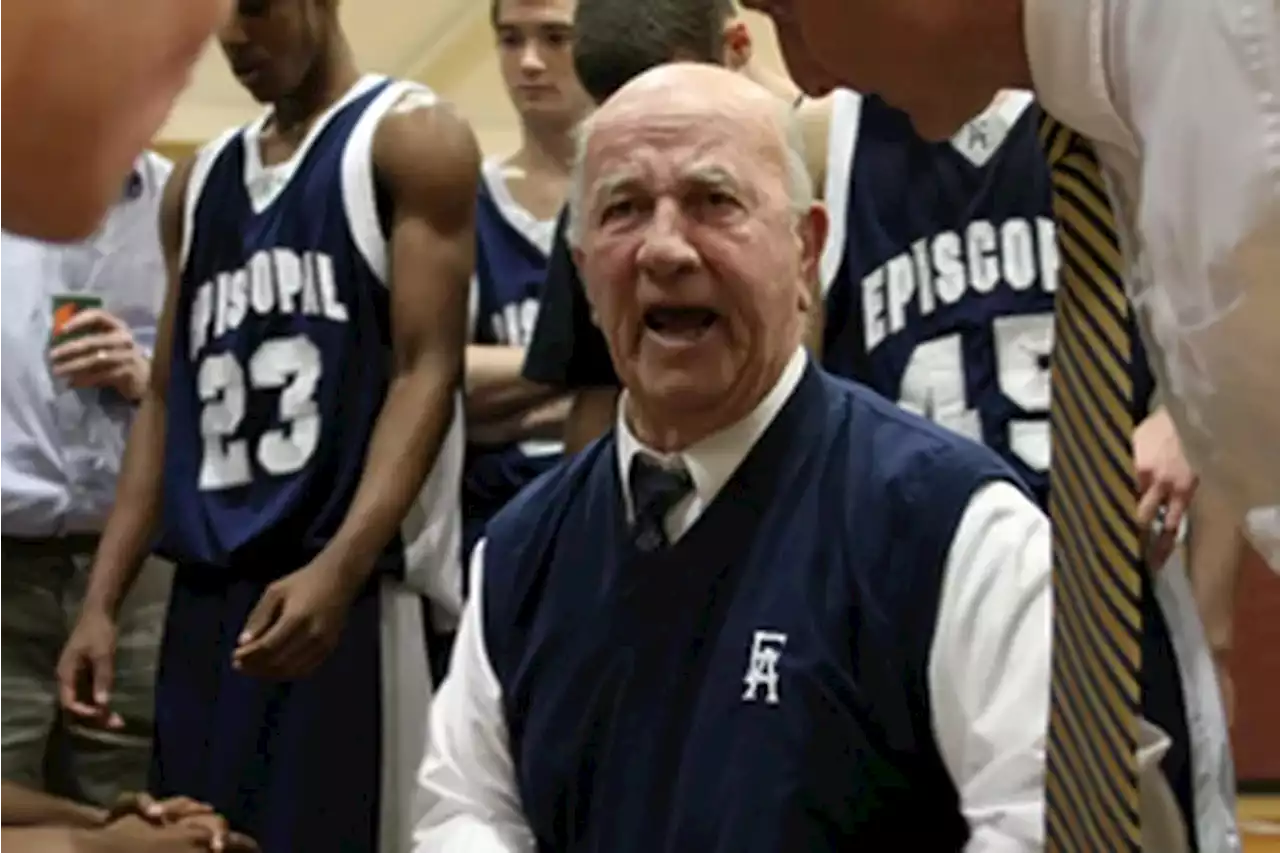 Coaches mourn the death of Dan Dougherty, a Philadelphia basketball heavyweight