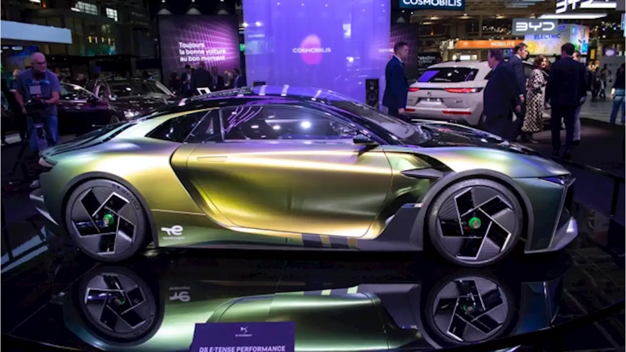 5 Mind-Blowing Cars From the Paris Motor Show