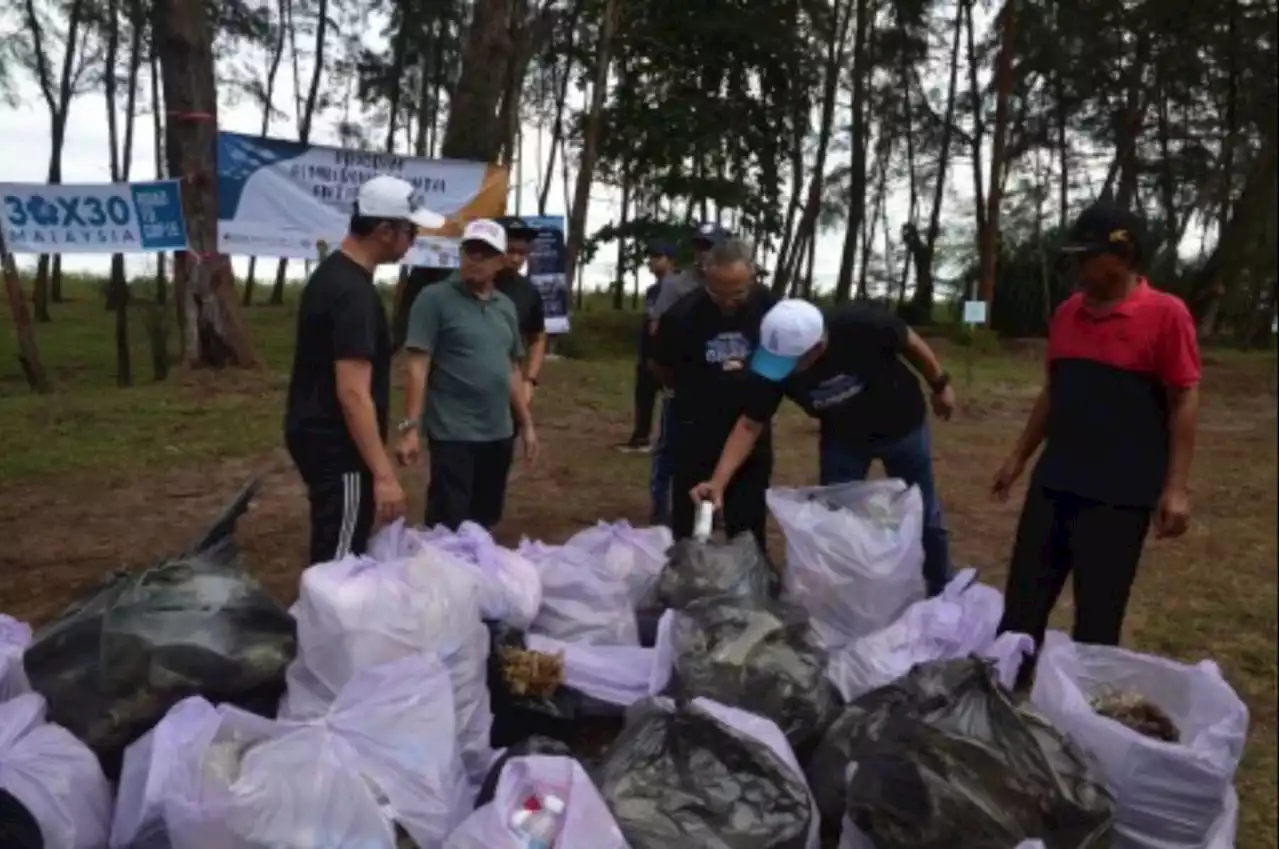 Over 500kg of rubbish collected from Kuantan beach