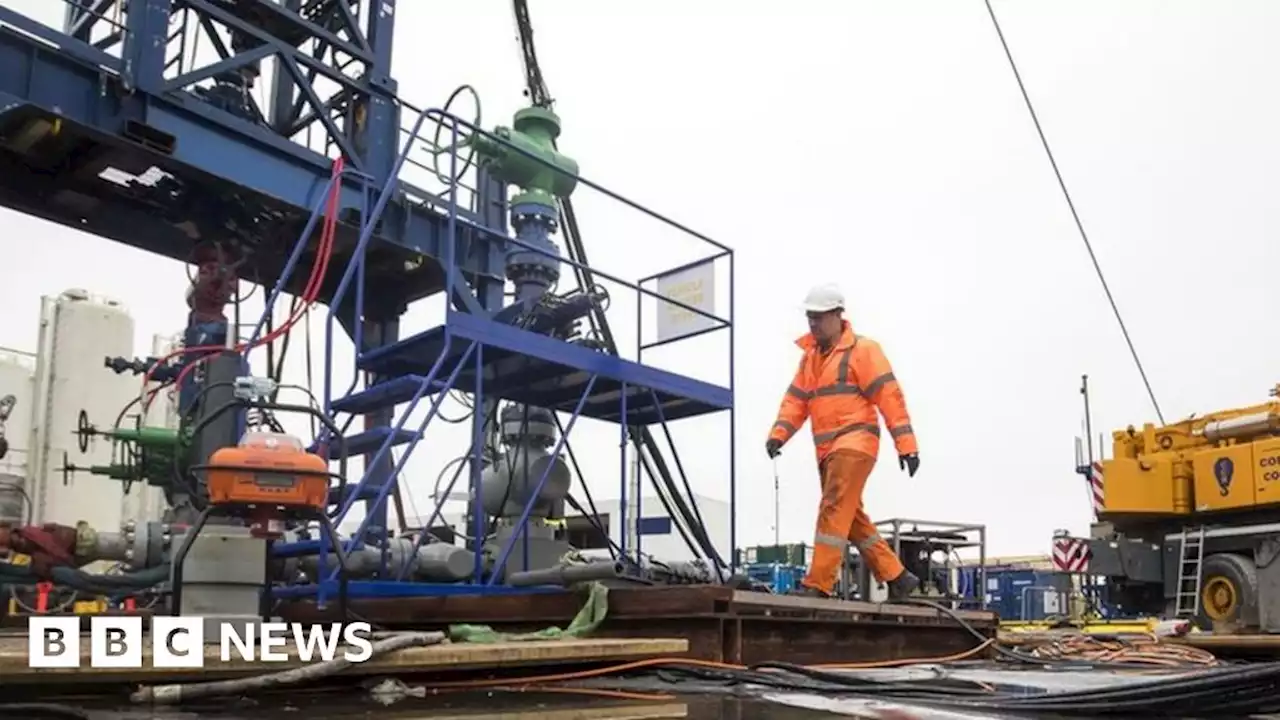 Rishi Sunak reimposes fracking ban in England