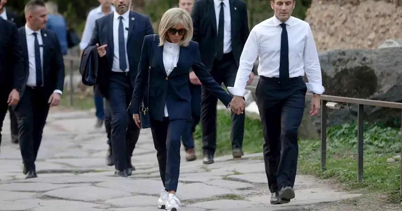 Brigitte Macron: In Turnschuhen ist sie die Eleganz in Person