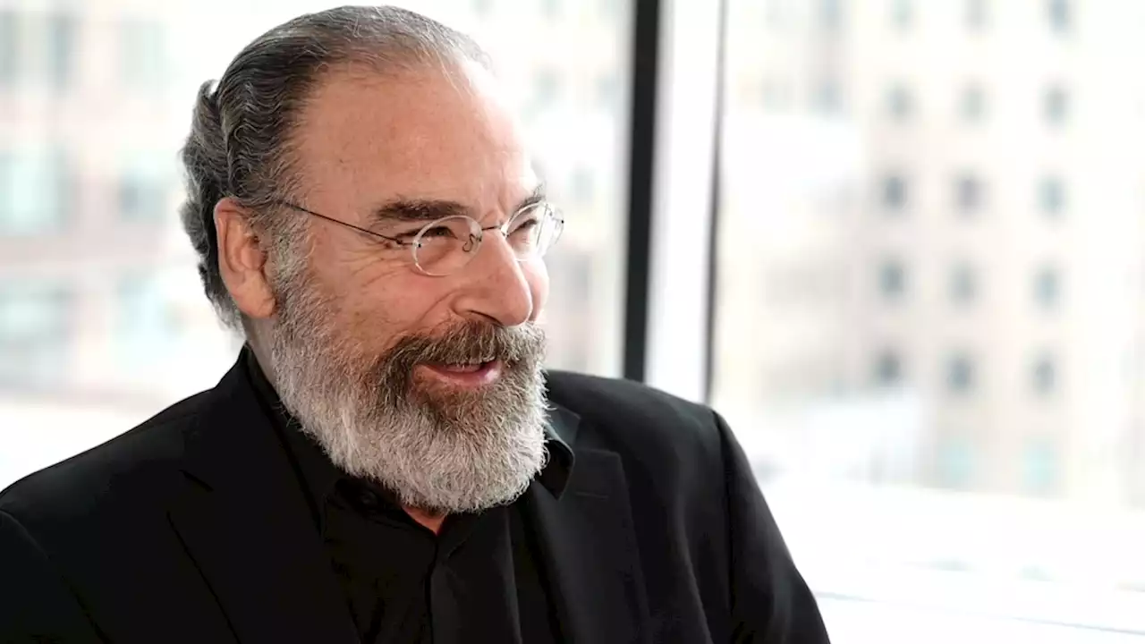 ‘Homeland’ Star Mandy Patinkin To Narrate Podcast On Jews In Germany