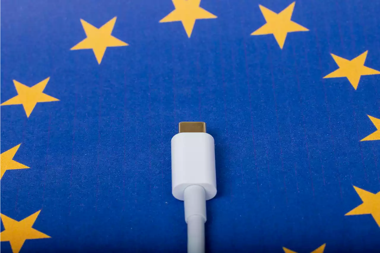 iPhones will get USB-C charging to comply with EU law, Apple SVP confirms | Engadget