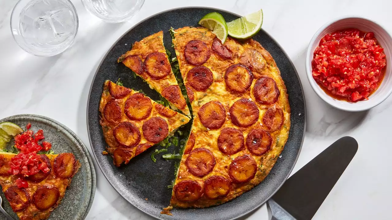 This Plantain Omelet Takes a Cue From Upside Down Cake