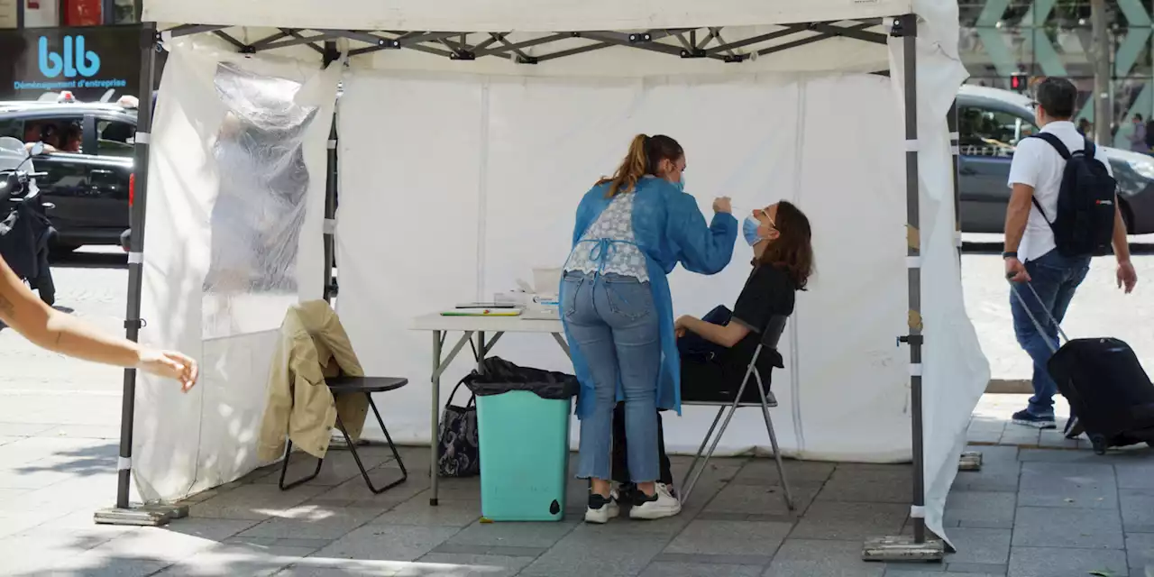 Covid : pourquoi les biologistes vont cesser d'alimenter le fichier des tests de dépistage