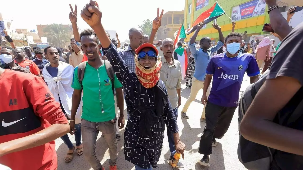 Un an après le coup d’État au Soudan, les manifestants toujours déterminés