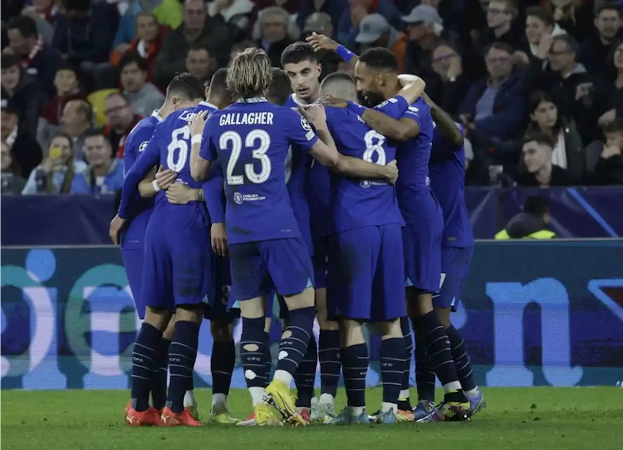 Soccer-Havertz curler sends Chelsea into Champions League knockout stage