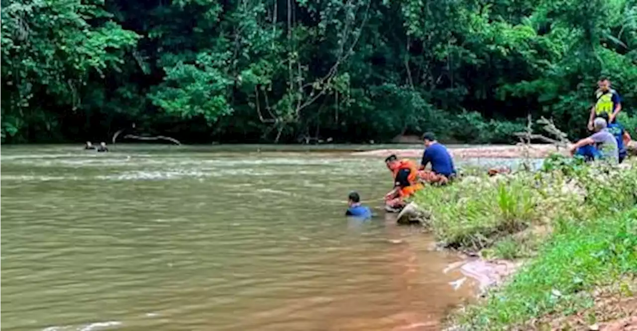 Contractor drowns while fishing in river