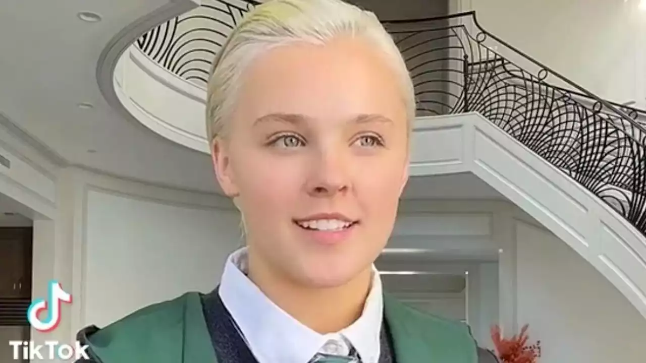 JoJo Siwa Dresses Up As Draco Malfoy in Hilarious TikToks