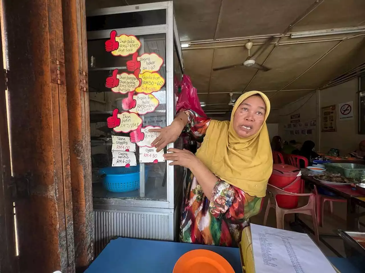 ‘Nasi kosong, sotong RM25’, peniaga nafi ‘tekan harga’