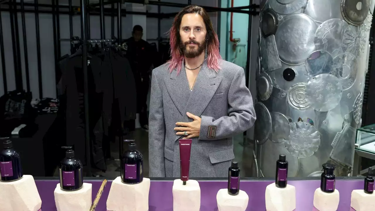 Jared Leto, 51 anni, si unisce agli uomini famosi imprenditori di bellezza con una linea beauty genderless