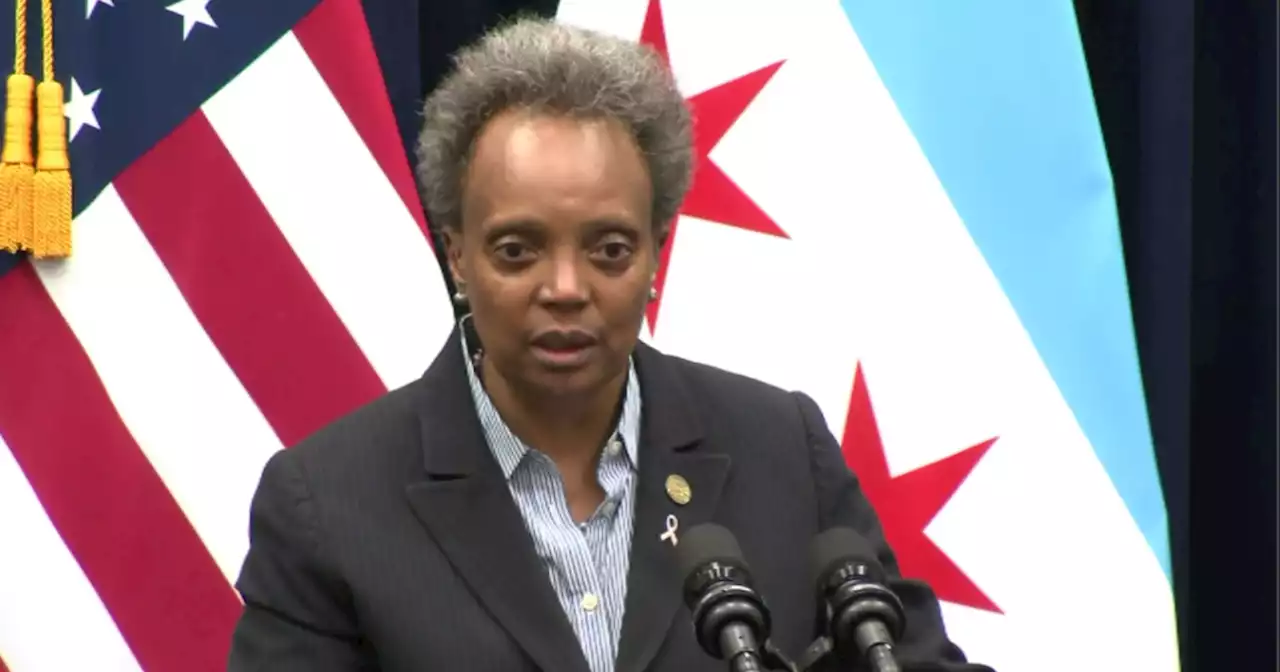 Lightfoot proposes annual pay raises for Chicago mayor, starting in 2024