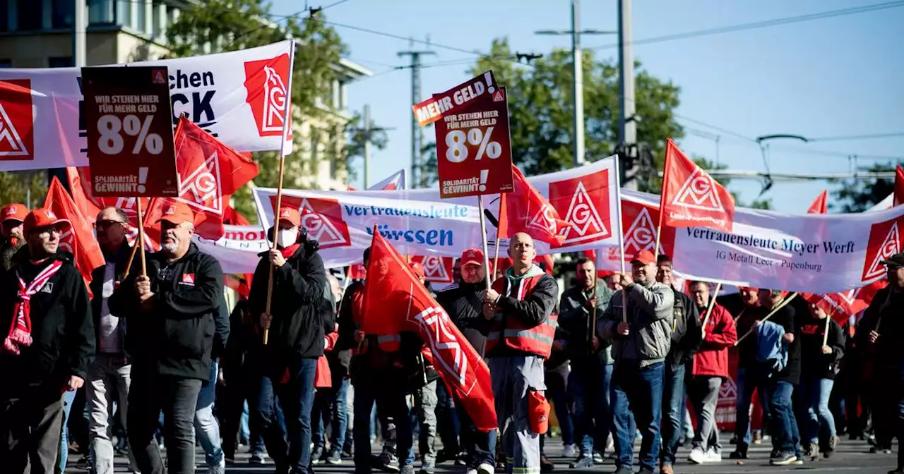 Tarifstreit: Streik im Saarland: IG Metall weist erstes Angebot der Arbeitgeber zurück