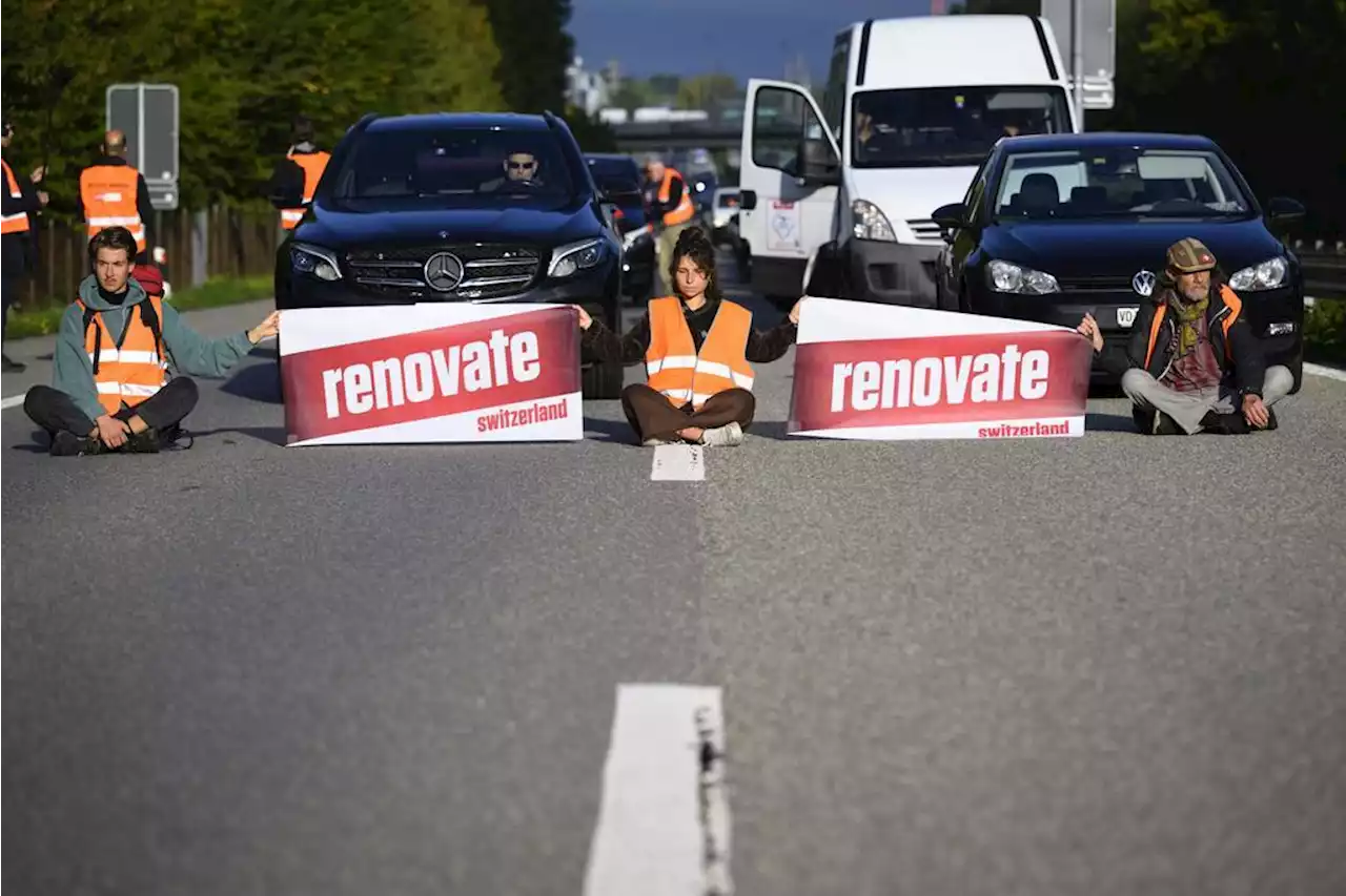 Strassenblockaden von Renovate Switzerland – Sie nerven, sie beeindrucken – und sie sind auch erschöpft