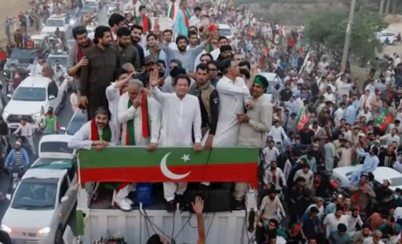 Differences erupt among PTI leaders during Imran Khan’s Long March