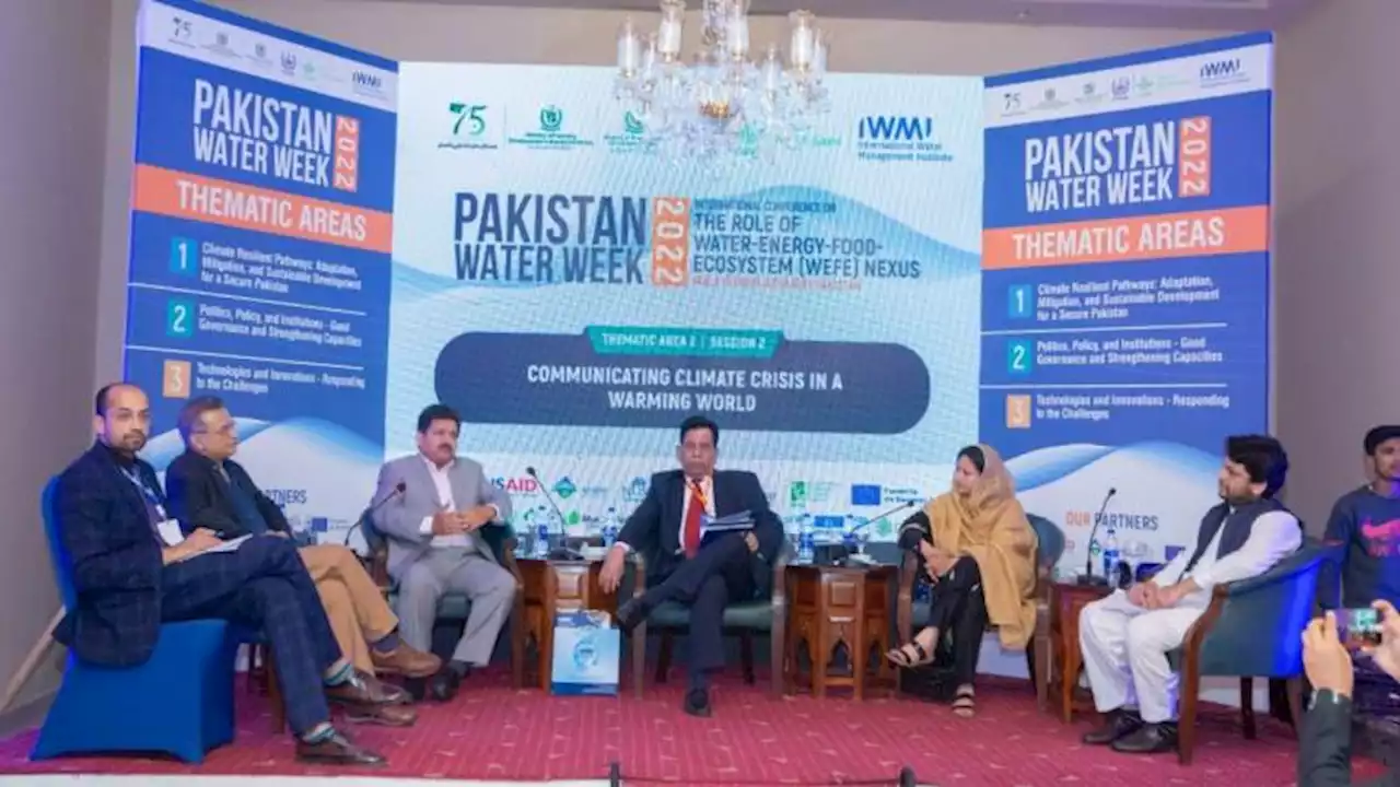 Media needs to be educated first on issue of climate change: Salim Bokhari