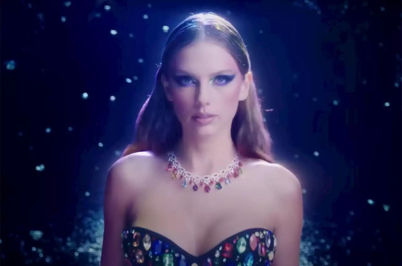 Here Are the Lyrics to Taylor Swift’s ‘Bejeweled’