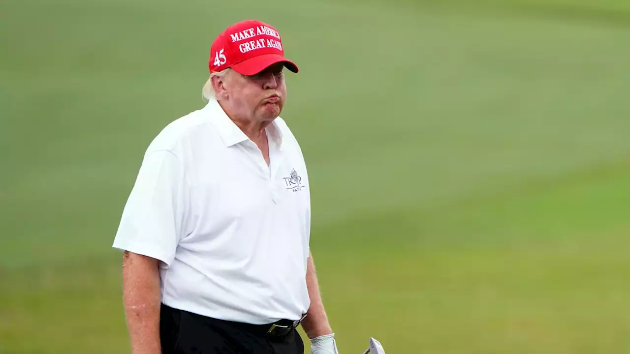 Trump praises LIV, Saudis, says PGA Tour is stupid ... 'Something should happen' to tour leaders