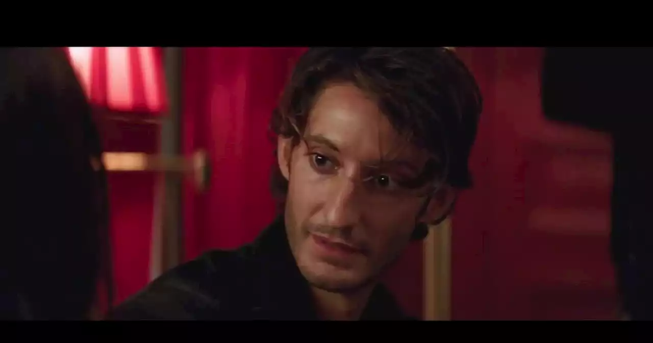 «Je t'aime jusqu'à la poubelle» : Pierre Niney évoque l'humour déjà cinglant de ses filles