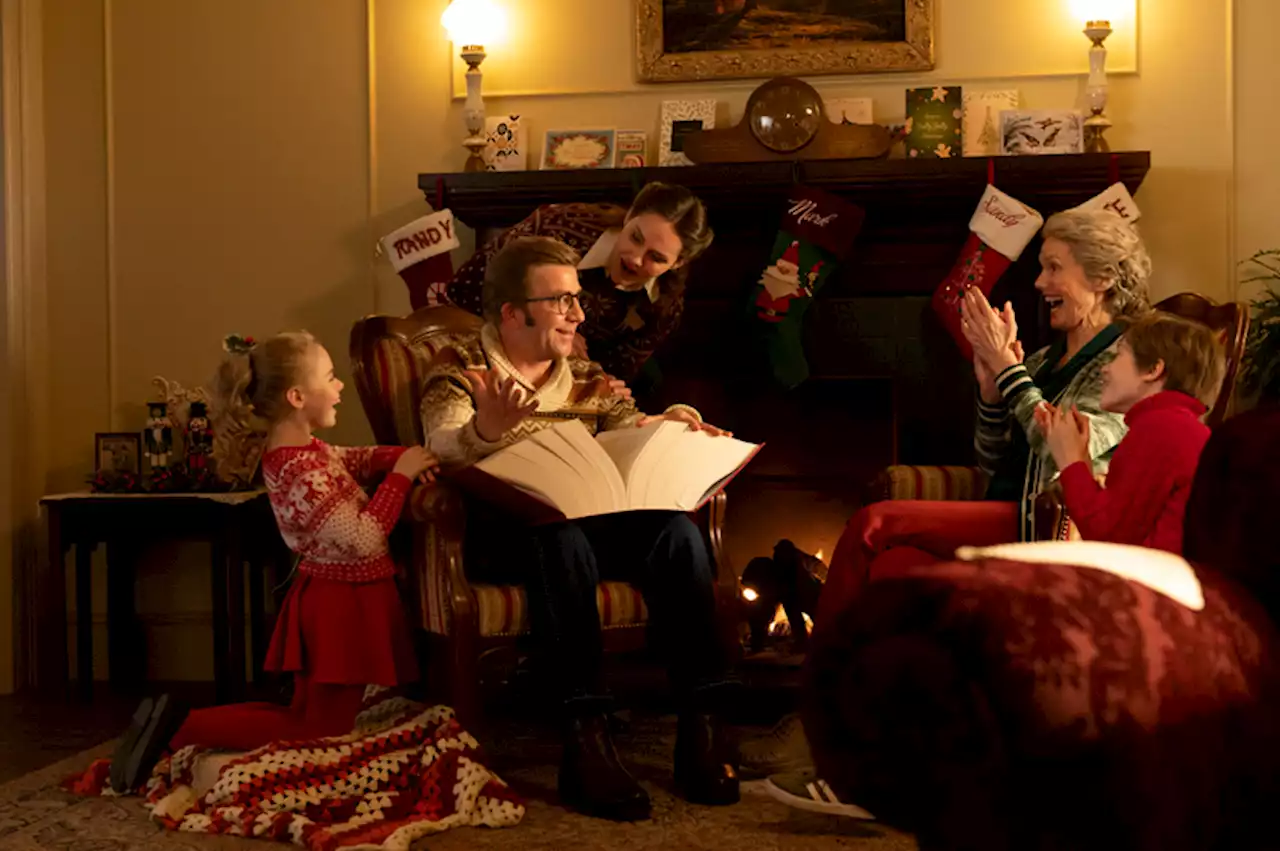 Adult Ralphie Revisits Childhood Home in New ‘Christmas Story' Sequel Pics