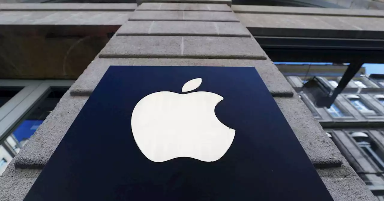 Apple earnings rise as economic gloom hits tech