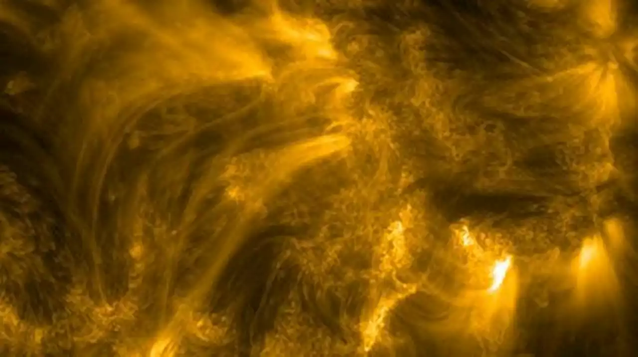 Watch Europe's Solar Orbiter get up close and personal with the sun's corona (video)