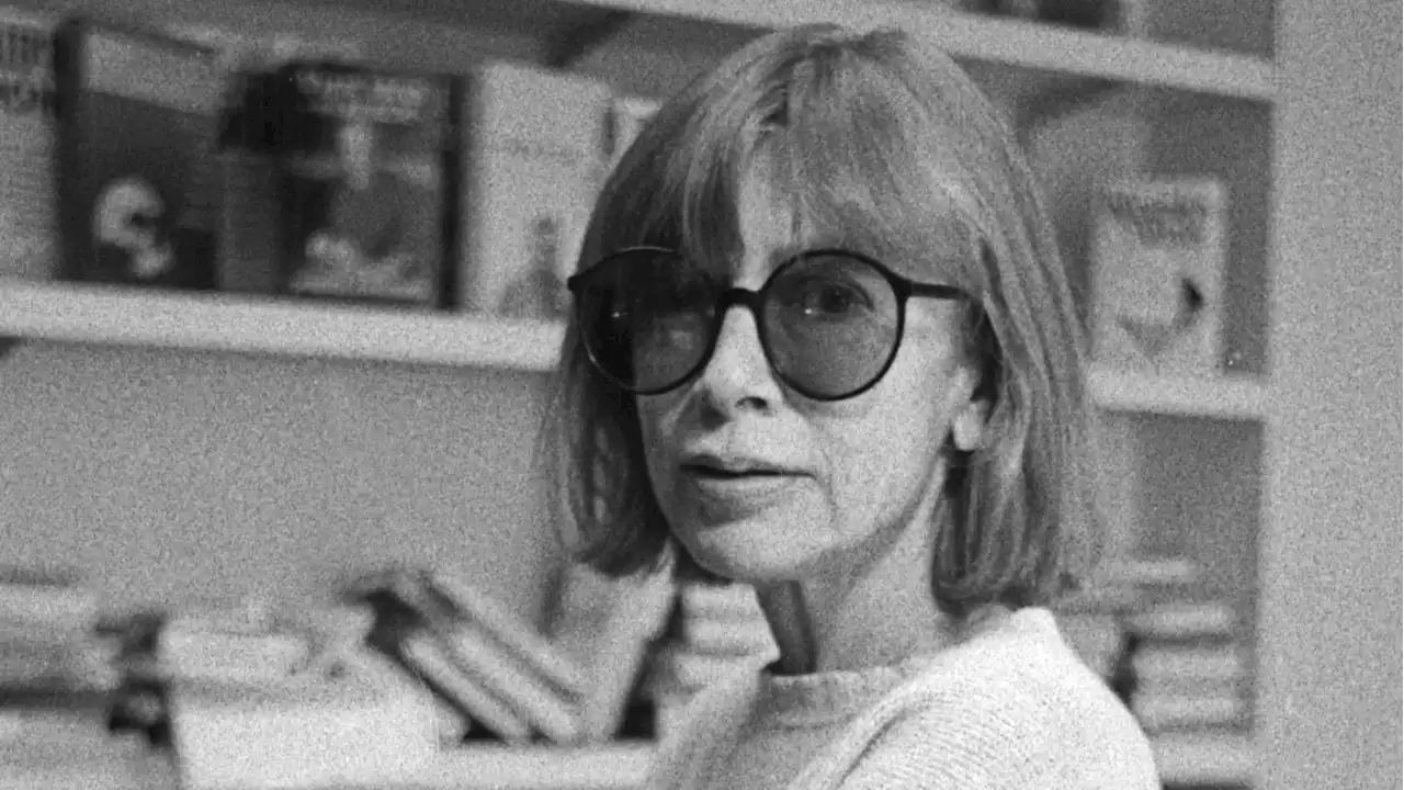 Frenzy to Buy Joan Didion’s Belongings—Even a Paper Clip