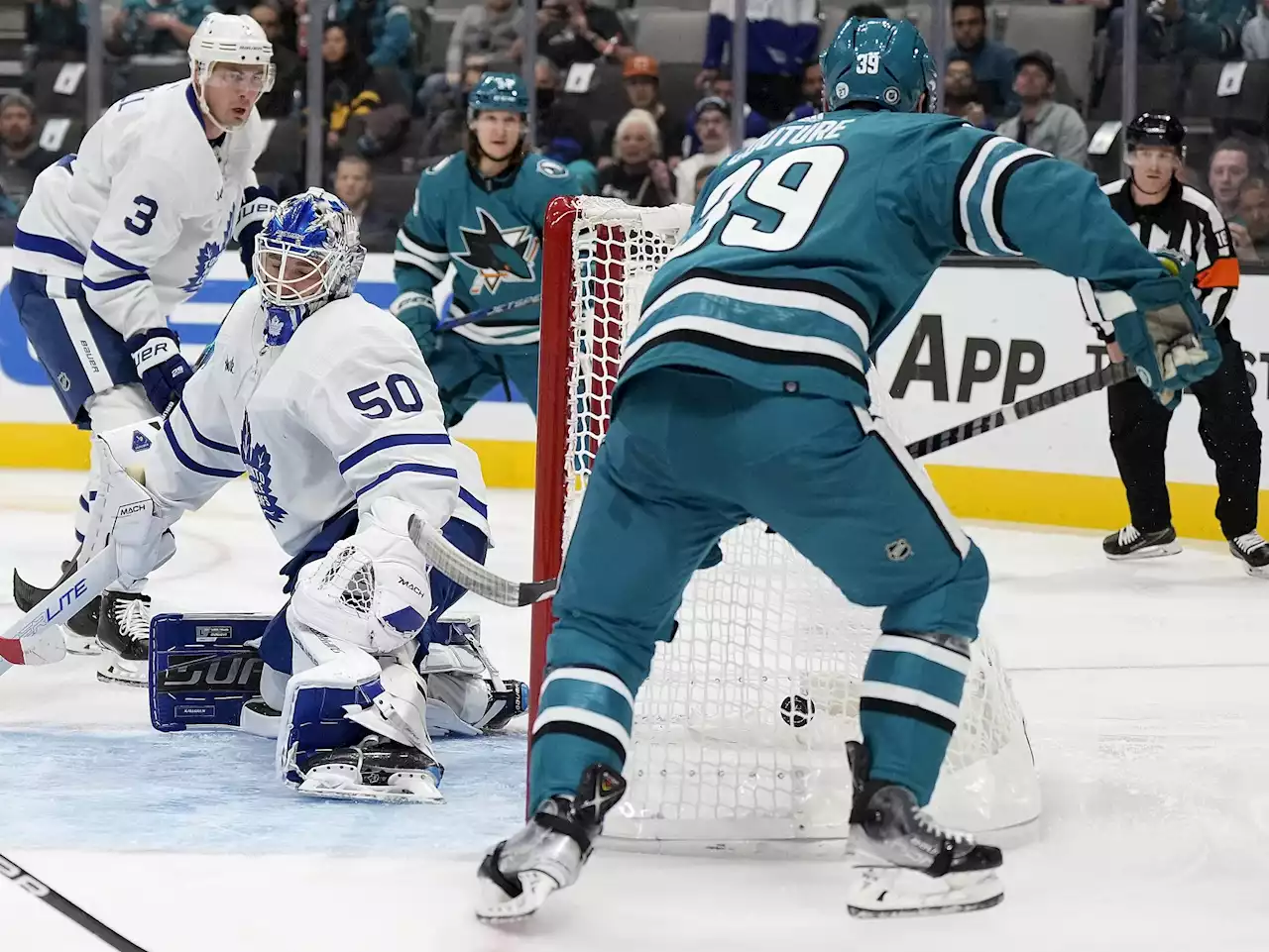 Maple Leafs rally, Auston Matthews scores, but lose to Sharks Sharks in overtime