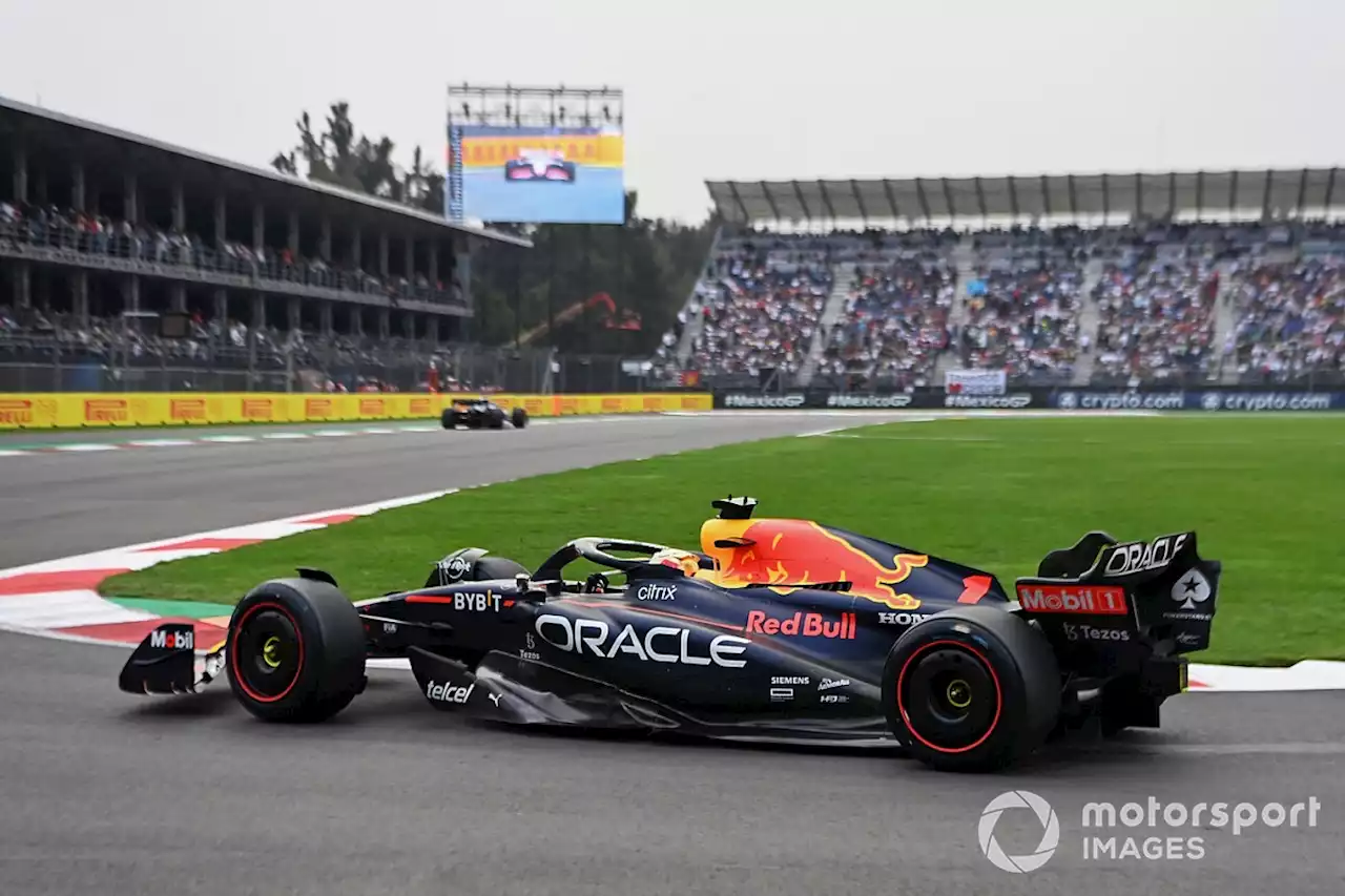 Verstappen expects “a lot of crashes” when F1 ditches tyre blankets