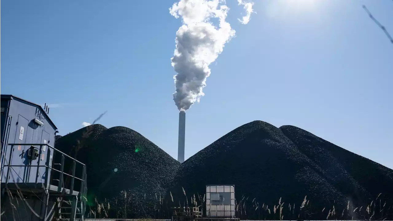 The world is far off track from meeting Paris climate targets, UN warns