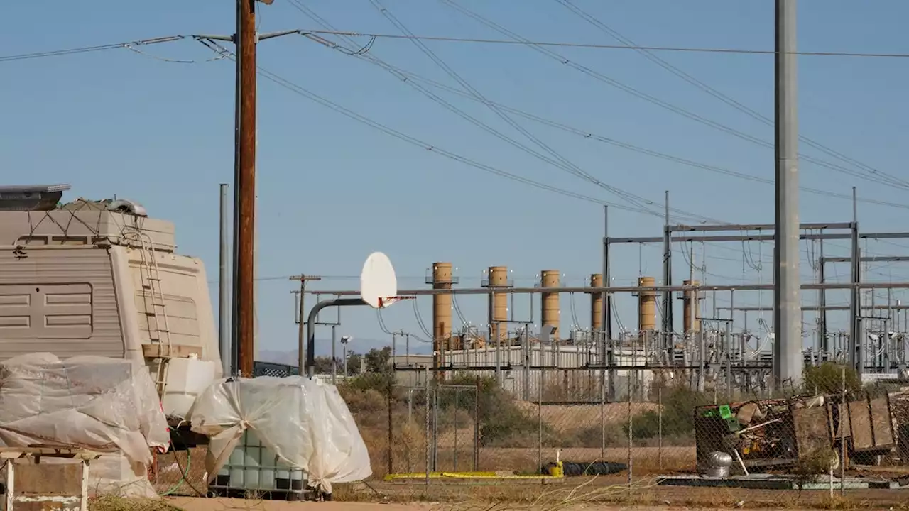 SRP announces 2 massive new batteries for Arizona grid as utility scrambles for power sources