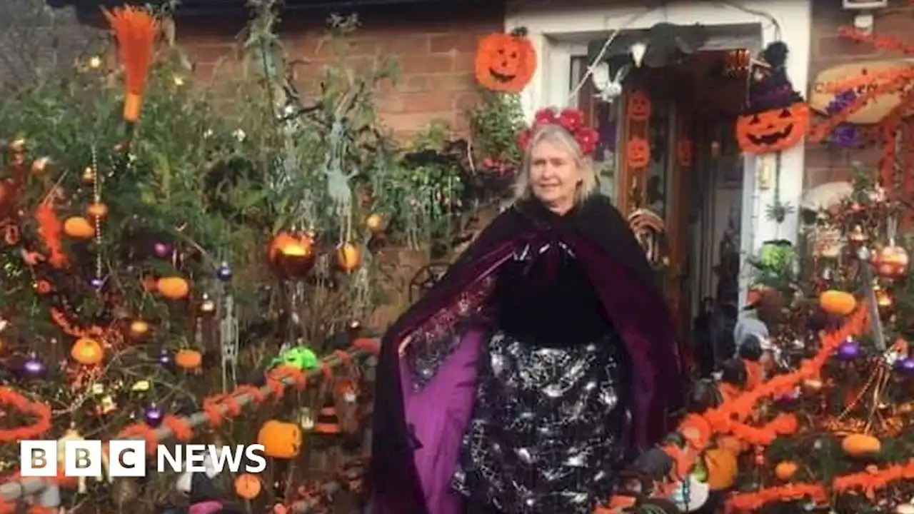 Acomb: Month-long preparation for Halloween house